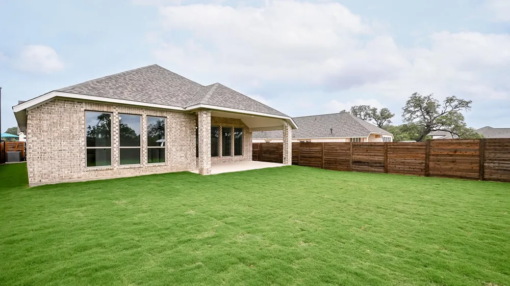 308 Foxfire Cove Lockhart, TX 78644