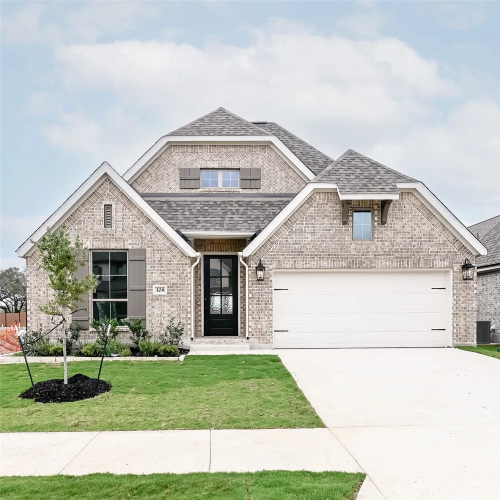 308 Foxfire Cove Lockhart, TX 78644