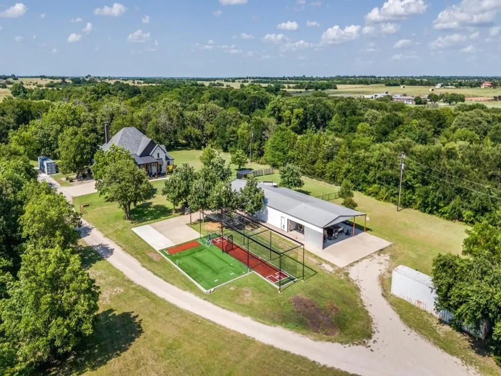 31665 Fm 121 Tioga, TX 76271