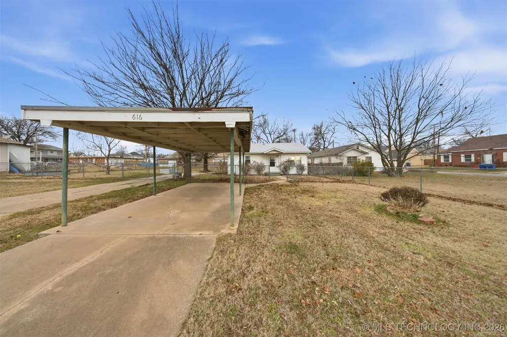 616 E Cherry Street Cushing, OK 74023
