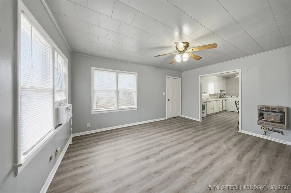 616 E Cherry Street Cushing, OK 74023