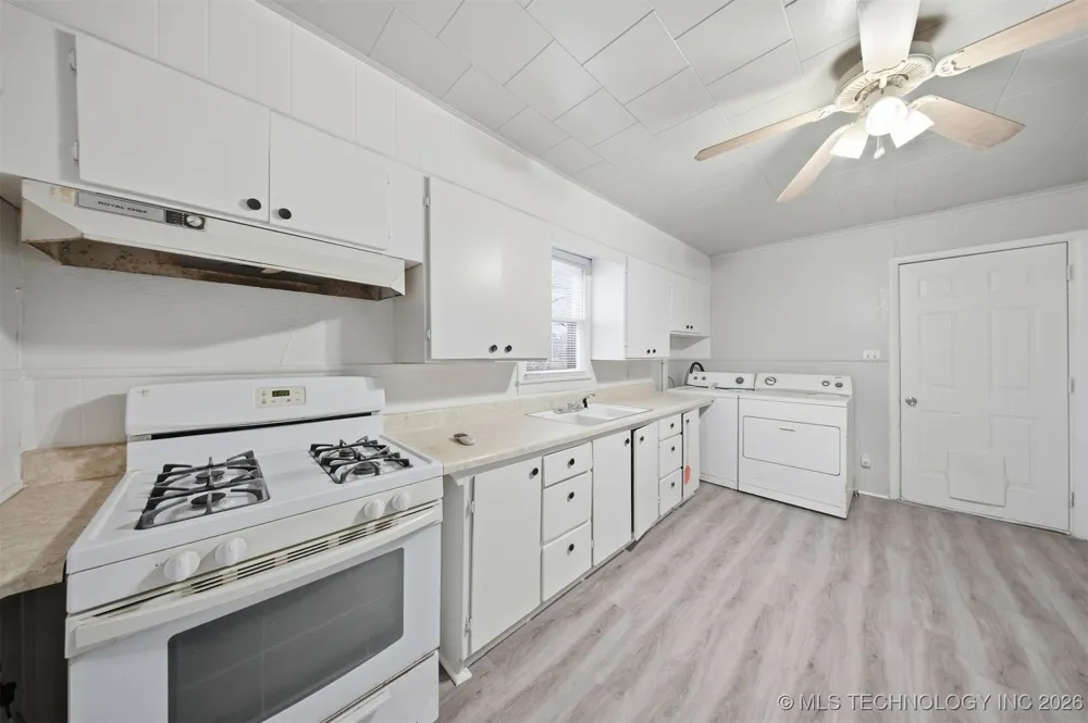 616 E Cherry Street Cushing, OK 74023