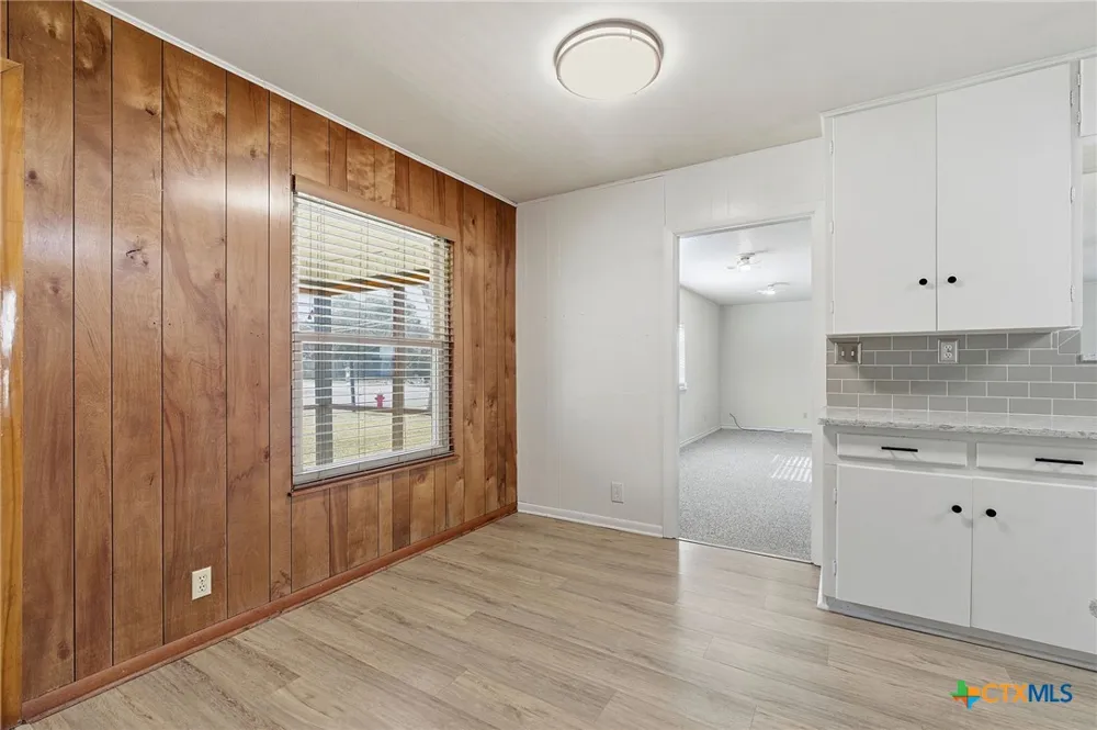 811 Nixon Street Lockhart, TX 78644