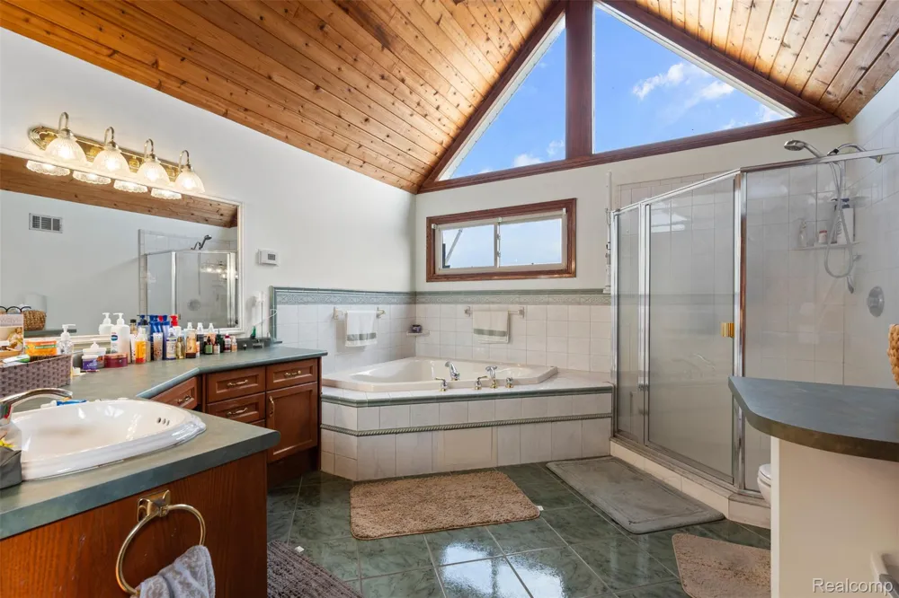 1907 Riverside Drive Port Huron City, MI 48060