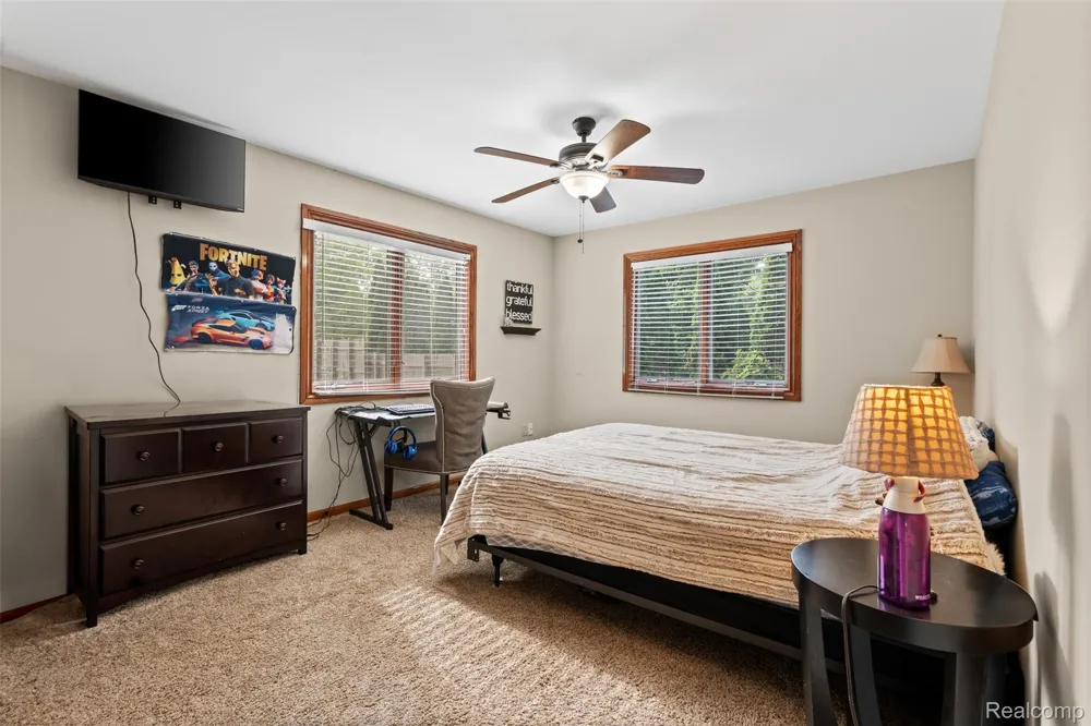 1907 Riverside Drive Port Huron City, MI 48060