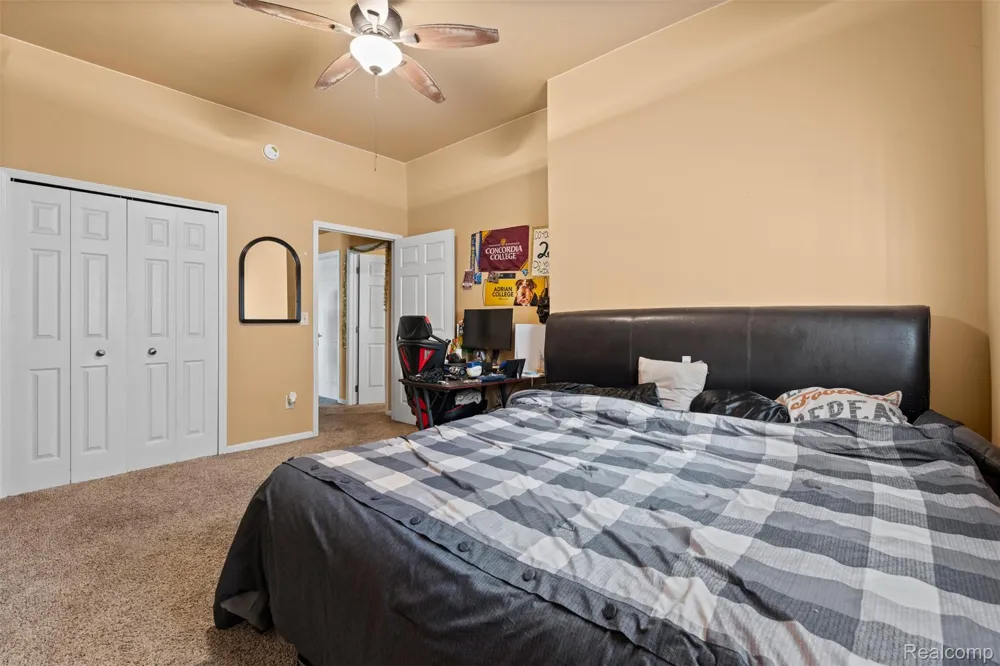 1907 Riverside Drive Port Huron City, MI 48060