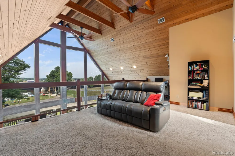 1907 Riverside Drive Port Huron City, MI 48060