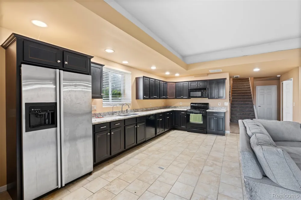 1907 Riverside Drive Port Huron City, MI 48060