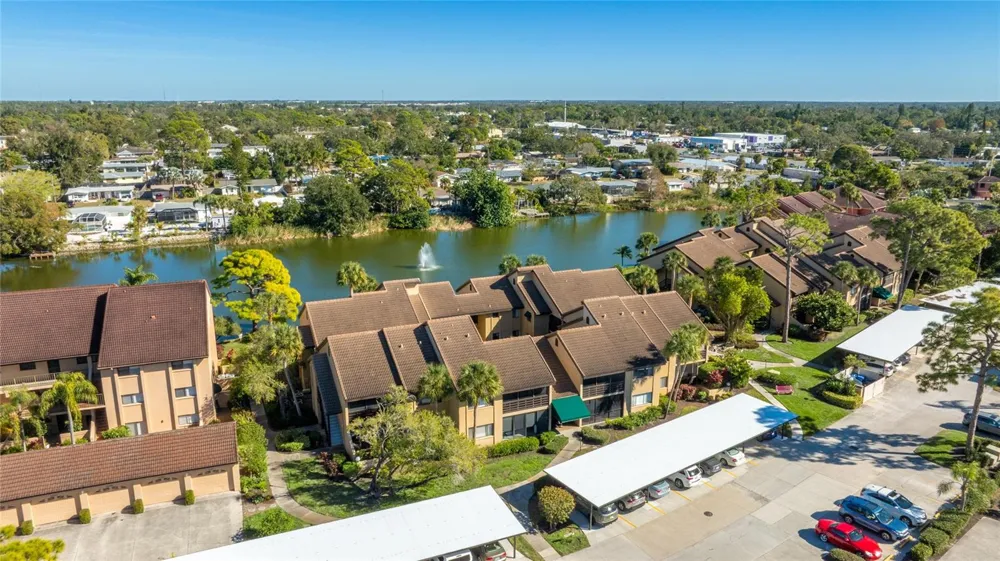 5635 ASHTON LAKE DRIVE #4