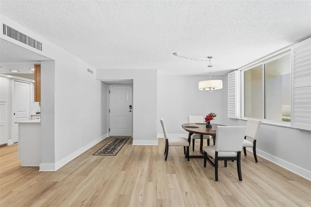 632 EDGEWATER DRIVE #135 Dunedin, FL 34698