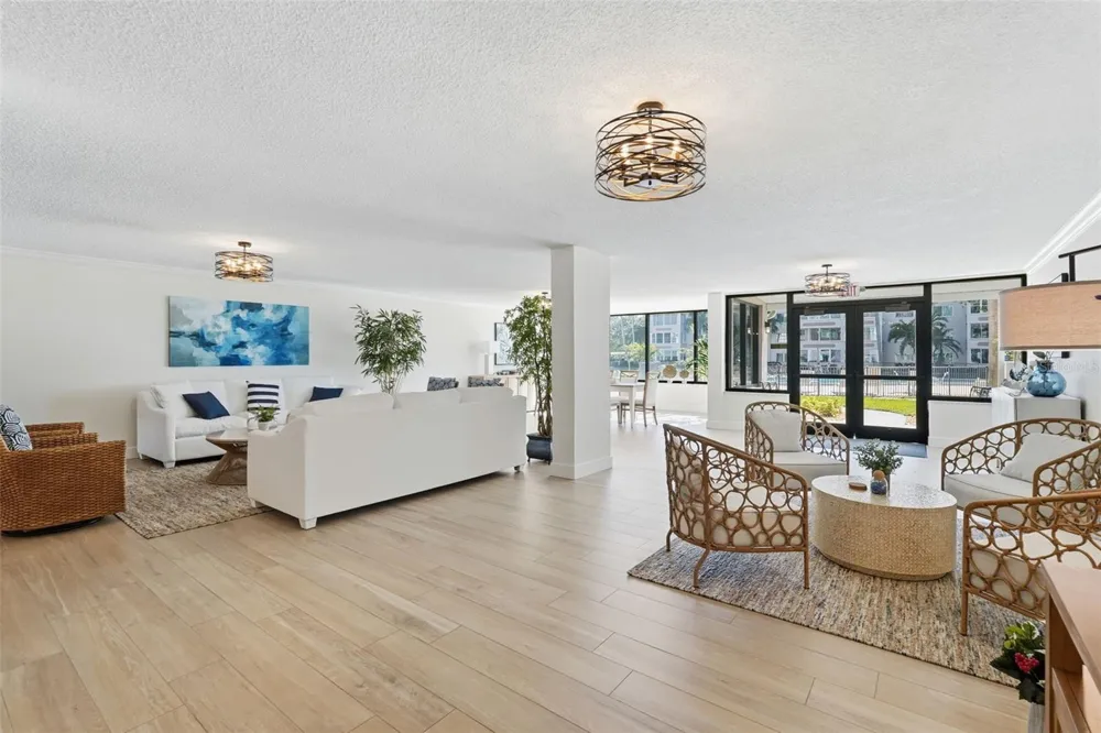 632 EDGEWATER DRIVE #135 Dunedin, FL 34698