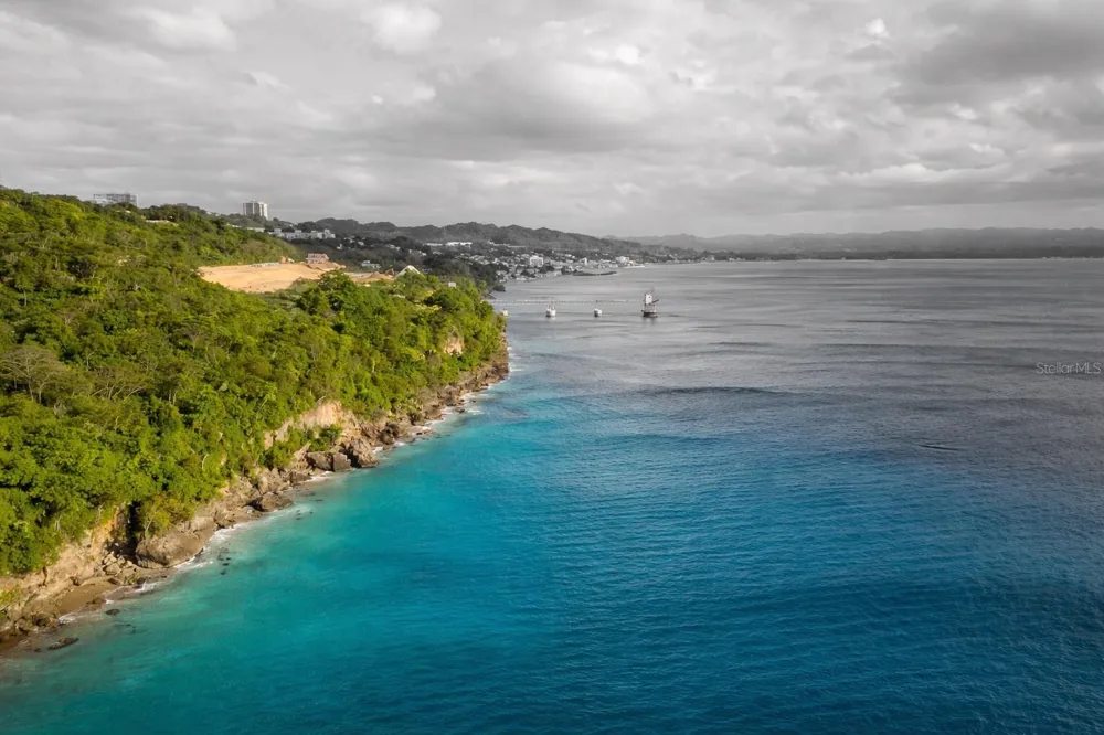 CARR 107 KM 1.1 BO BORINQUEN Aguadilla, PR 00603