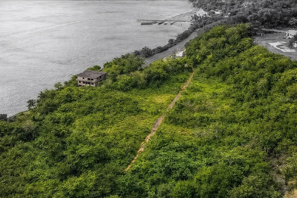 CARR 107 KM 1.1 BO BORINQUEN Aguadilla, PR 00603