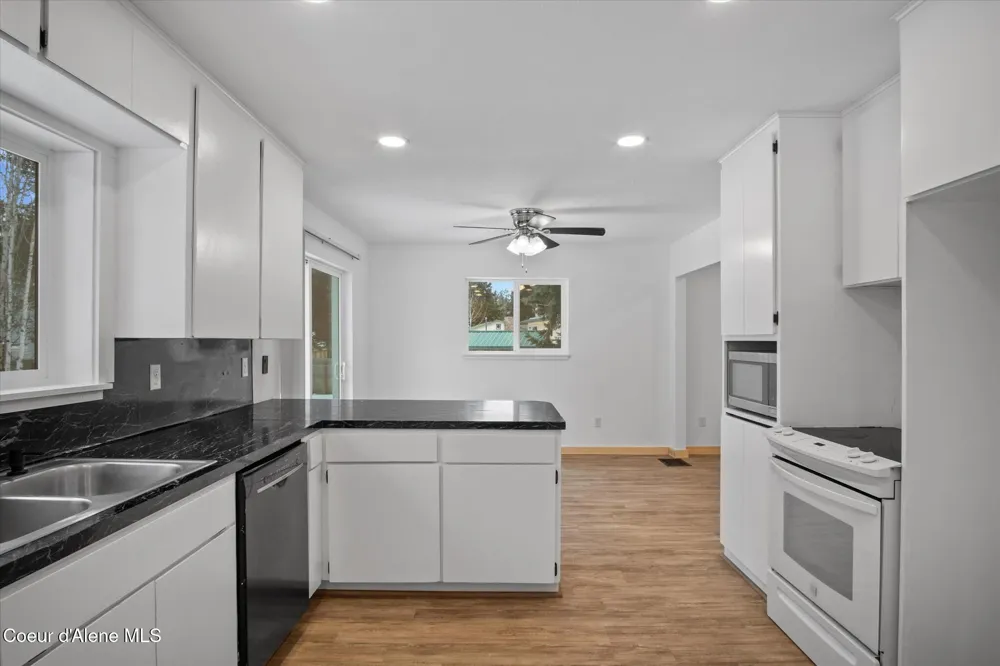 6933 W Tesemini Drive Spirit Lake, ID 83869