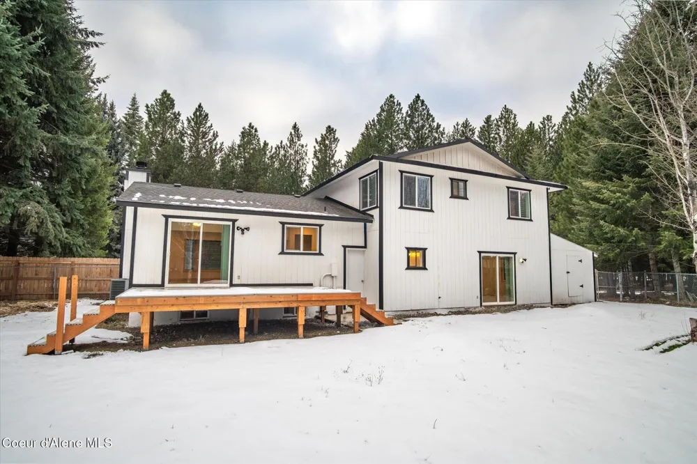6933 W Tesemini Drive Spirit Lake, ID 83869