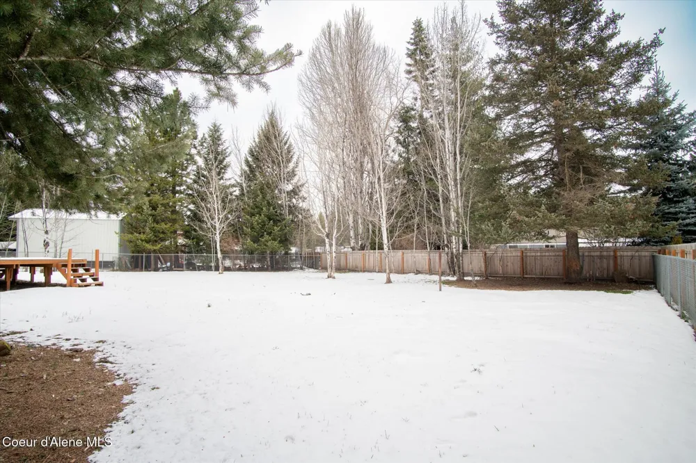 6933 W Tesemini Drive Spirit Lake, ID 83869