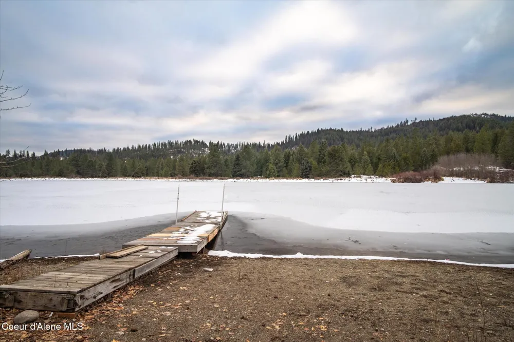 6933 W Tesemini Drive Spirit Lake, ID 83869