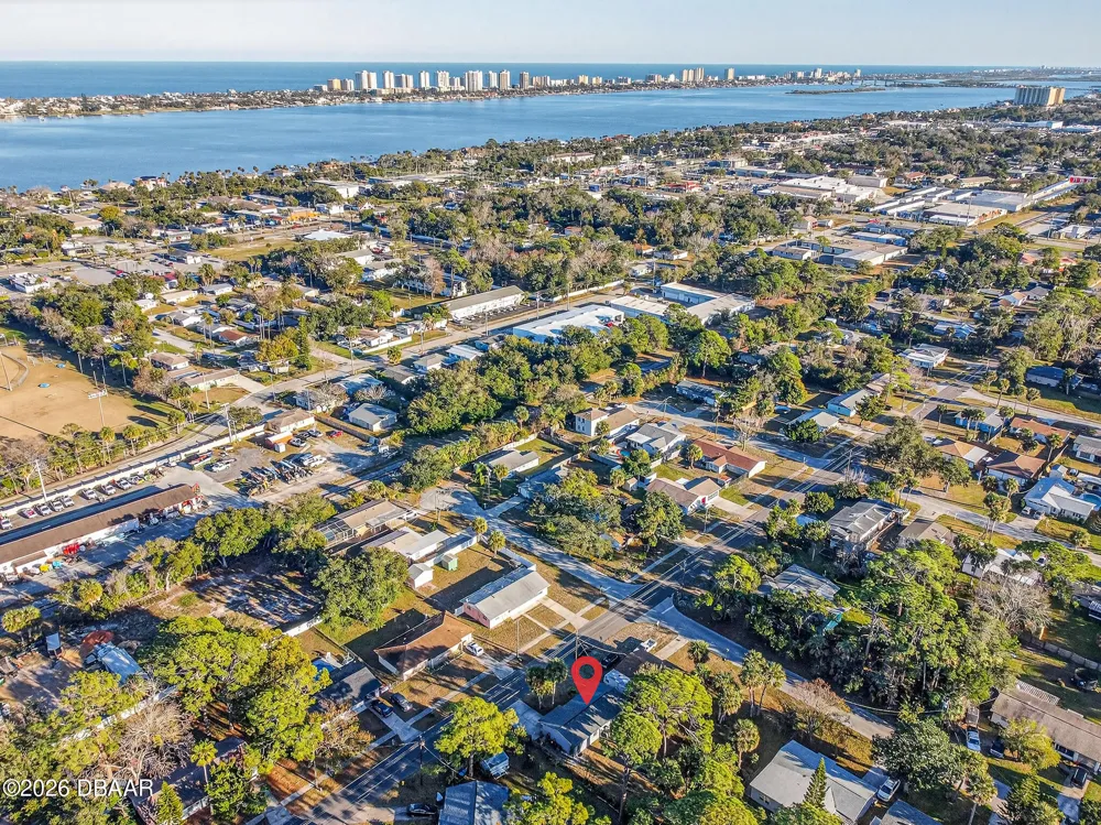 1806 James Street South Daytona, FL 32119