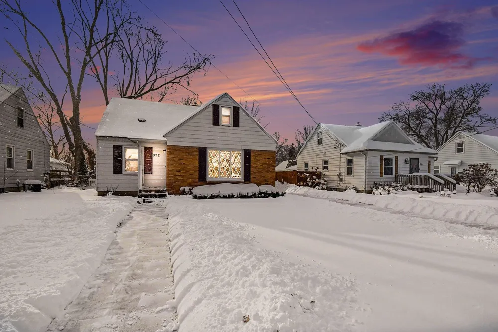 922 Blanchard Street SW