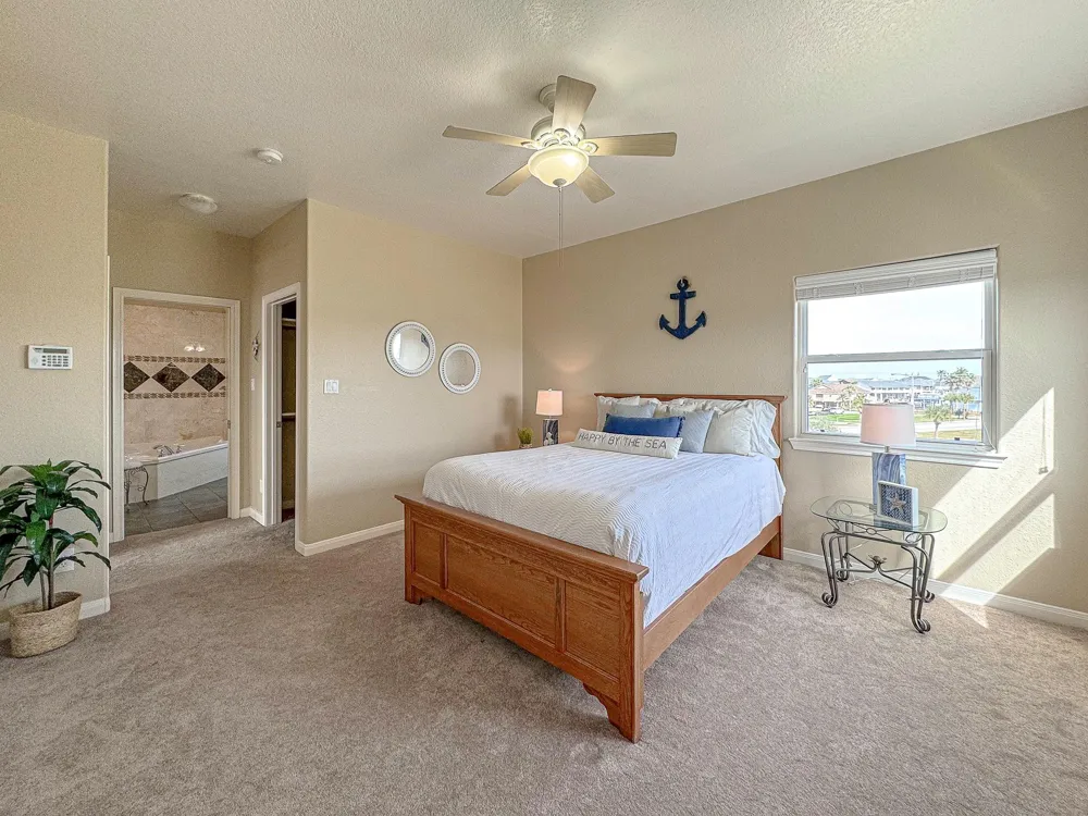 1303 Tiki Drive Tiki Island, TX 77554