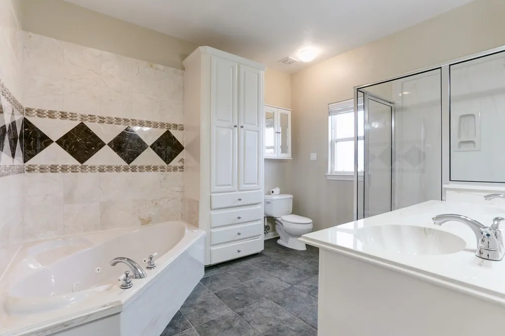 1303 Tiki Drive Tiki Island, TX 77554