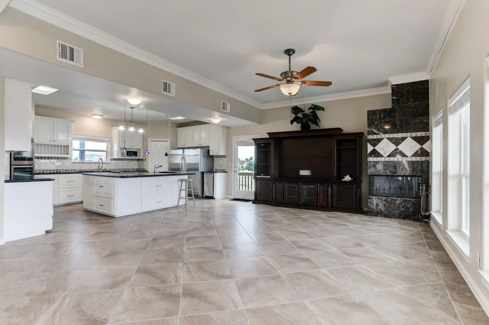 1303 Tiki Drive Tiki Island, TX 77554
