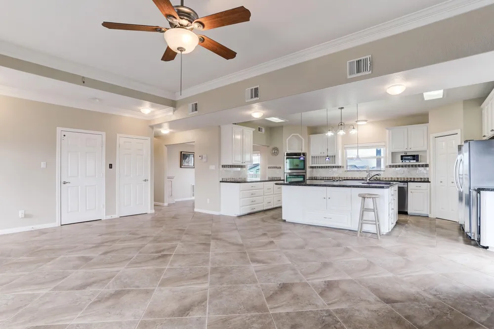 1303 Tiki Drive Tiki Island, TX 77554