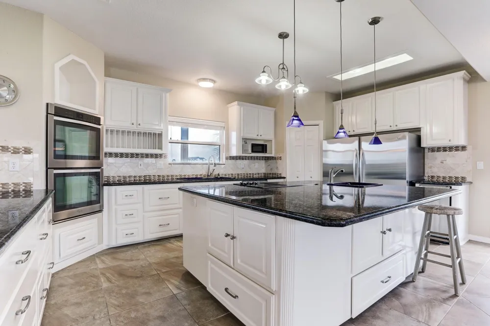 1303 Tiki Drive Tiki Island, TX 77554
