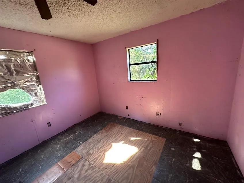 105 Lodge Street Ore City, TX 75683