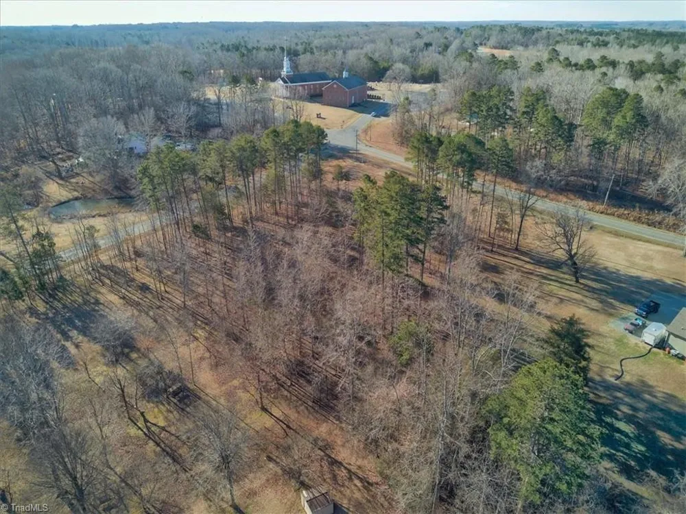 2381 Mount Hope Church Road Whitsett, NC 27377