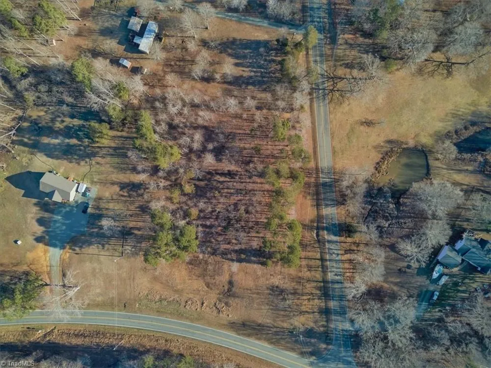 2381 Mount Hope Church Road Whitsett, NC 27377