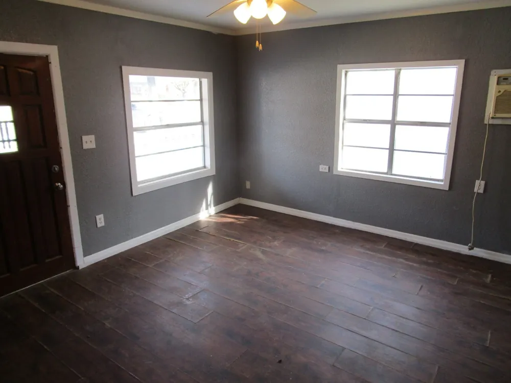 905 Wallis Avenue Santa Anna, TX 76878