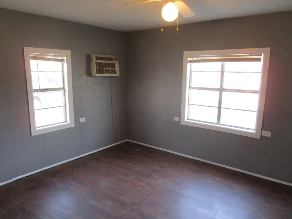 905 Wallis Avenue Santa Anna, TX 76878