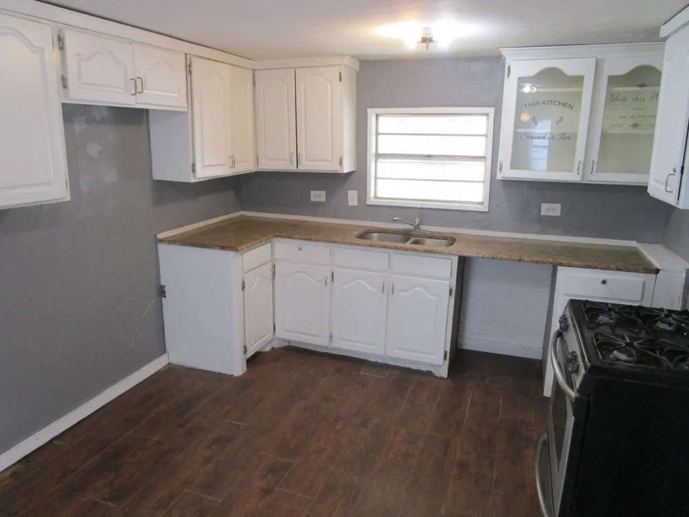 905 Wallis Avenue Santa Anna, TX 76878