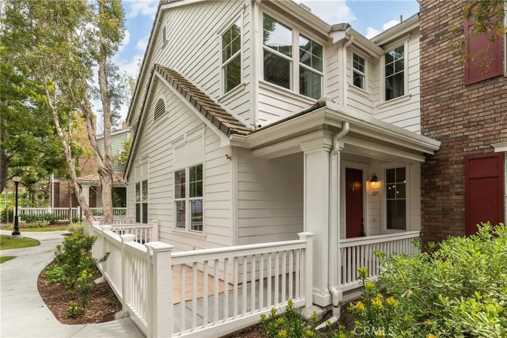 129 Sklar Street #34