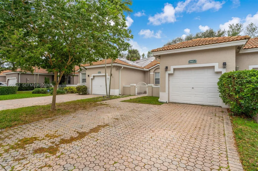 7980 S Aragon Blvd #2