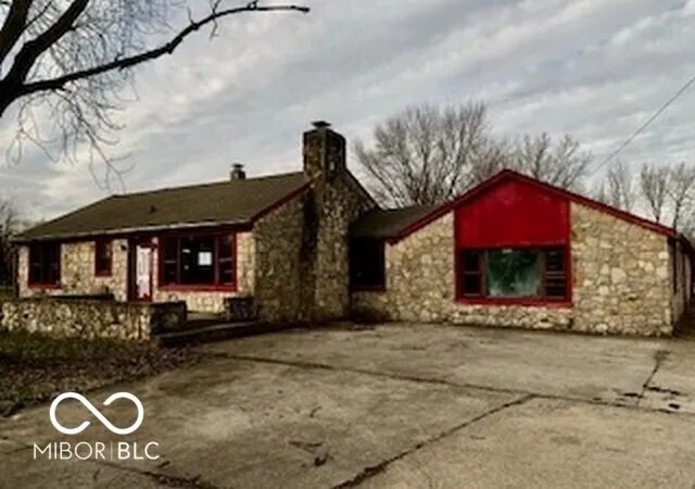 2860 E Edgewood Avenue