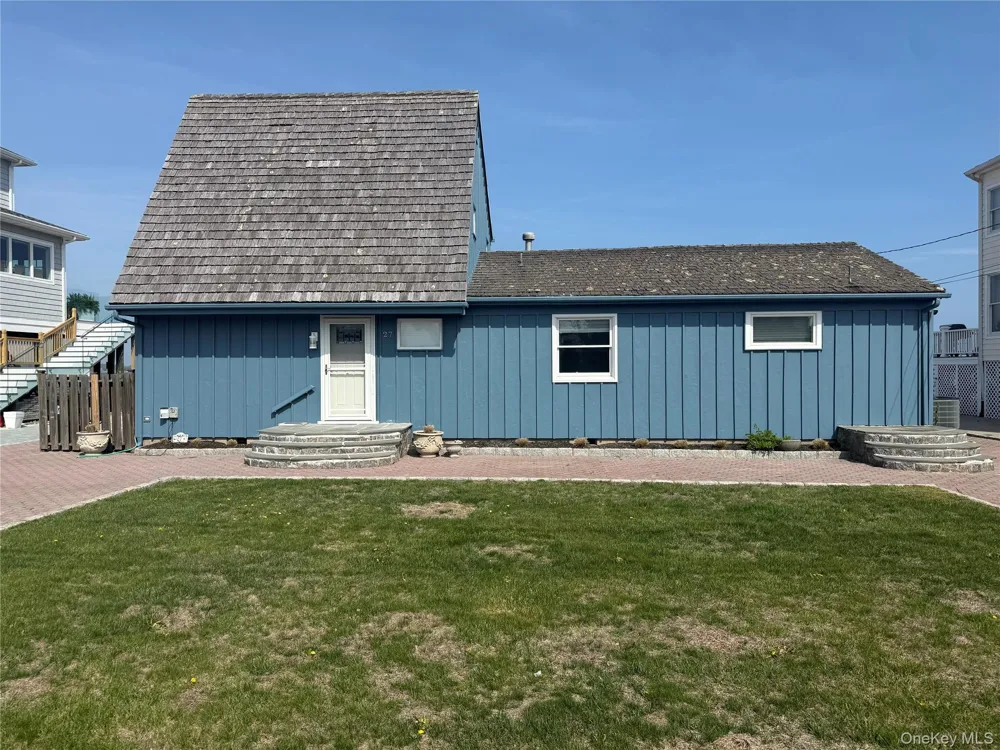 27 Shinnecock Road East Quogue, NY 11942