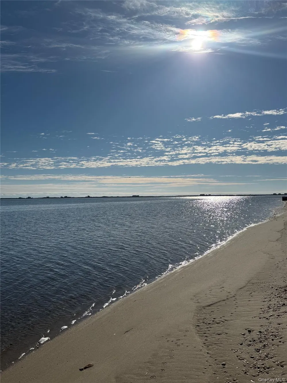 27 Shinnecock Road East Quogue, NY 11942