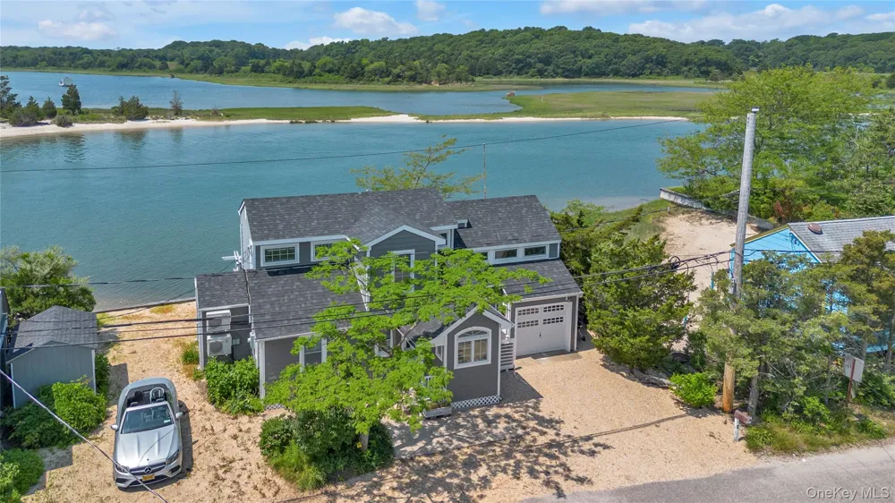 286 Towd Point Road Southampton, NY 11968
