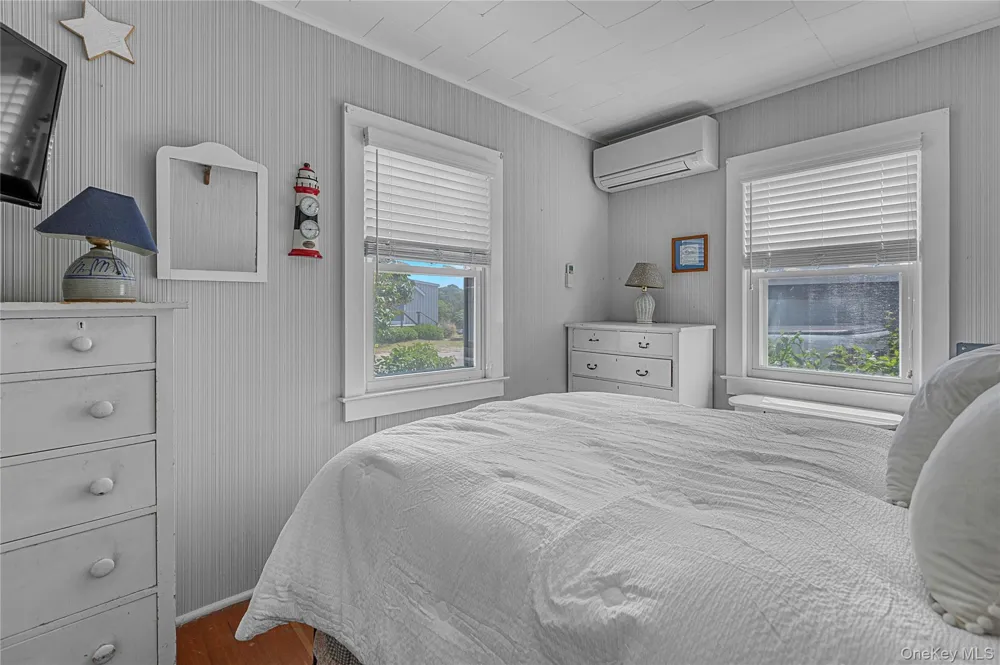 286 Towd Point Road Southampton, NY 11968