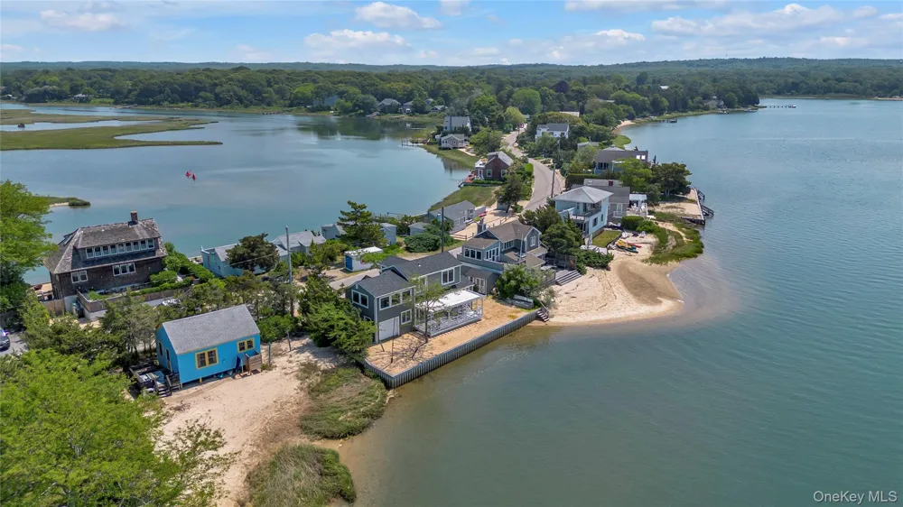 286 Towd Point Road Southampton, NY 11968