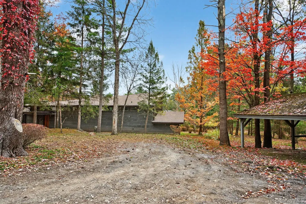 106 Mountain Laurel Lane Woodstock, NY 12498