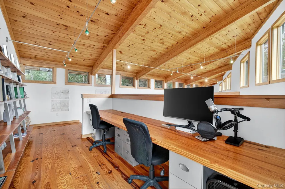 106 Mountain Laurel Lane Woodstock, NY 12498