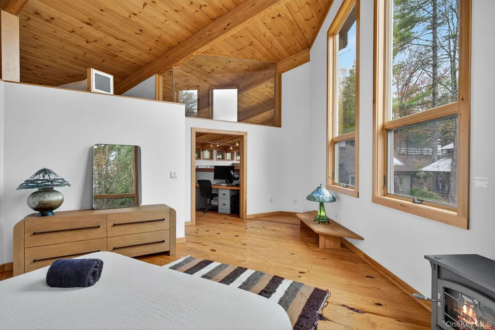 106 Mountain Laurel Lane Woodstock, NY 12498