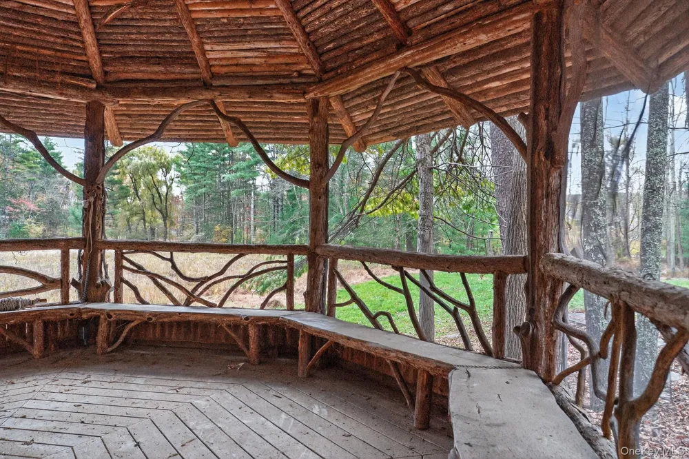 106 Mountain Laurel Lane Woodstock, NY 12498