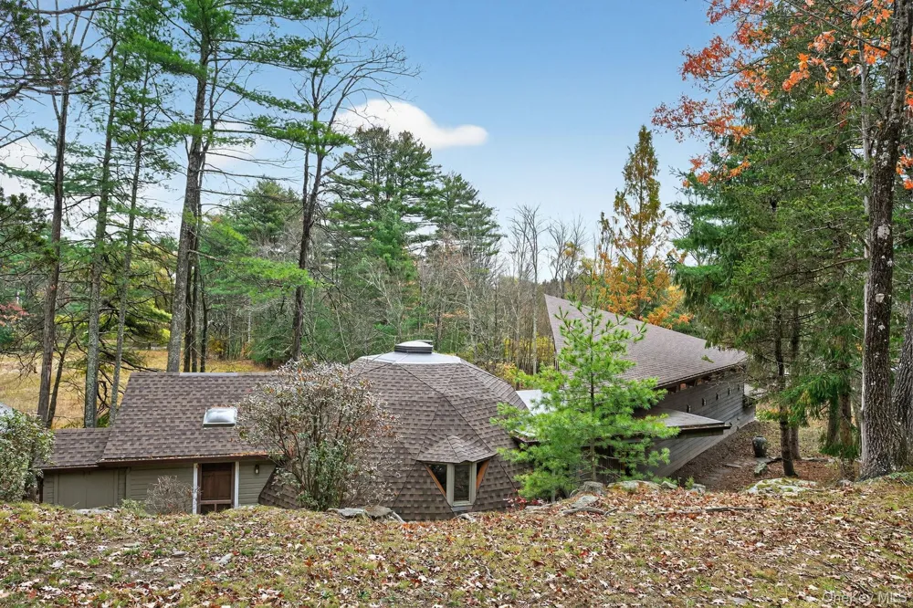 106 Mountain Laurel Lane Woodstock, NY 12498