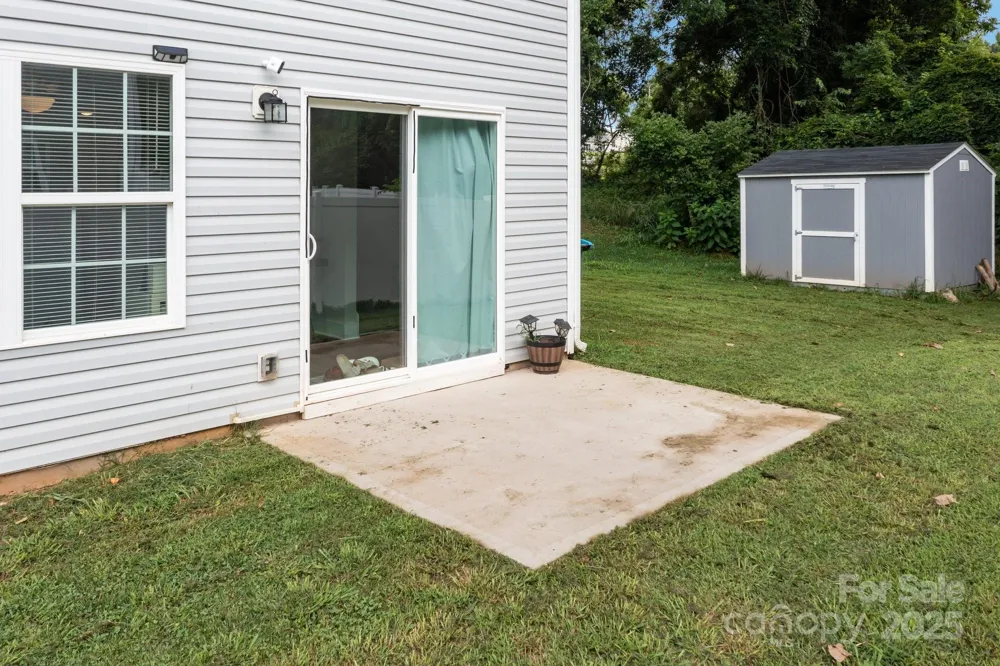 818 W Carolina Avenue Bessemer City, NC 28016
