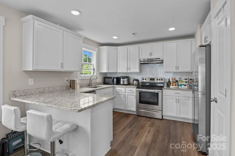 818 W Carolina Avenue Bessemer City, NC 28016