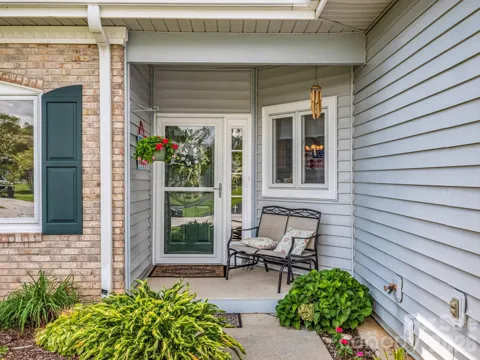 20 Country Meadows Lane